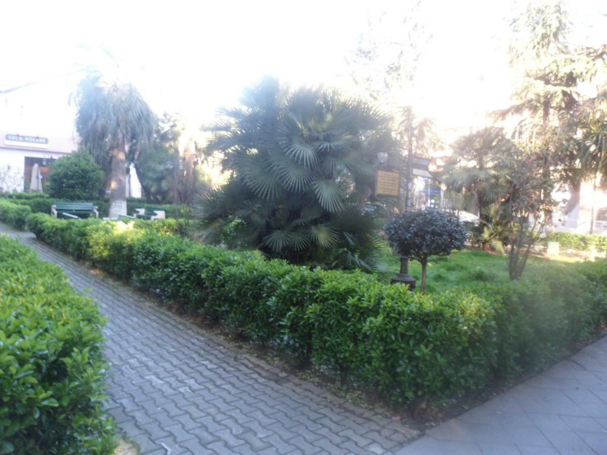 Apartment Zurabi Batumi Zewnętrze zdjęcie